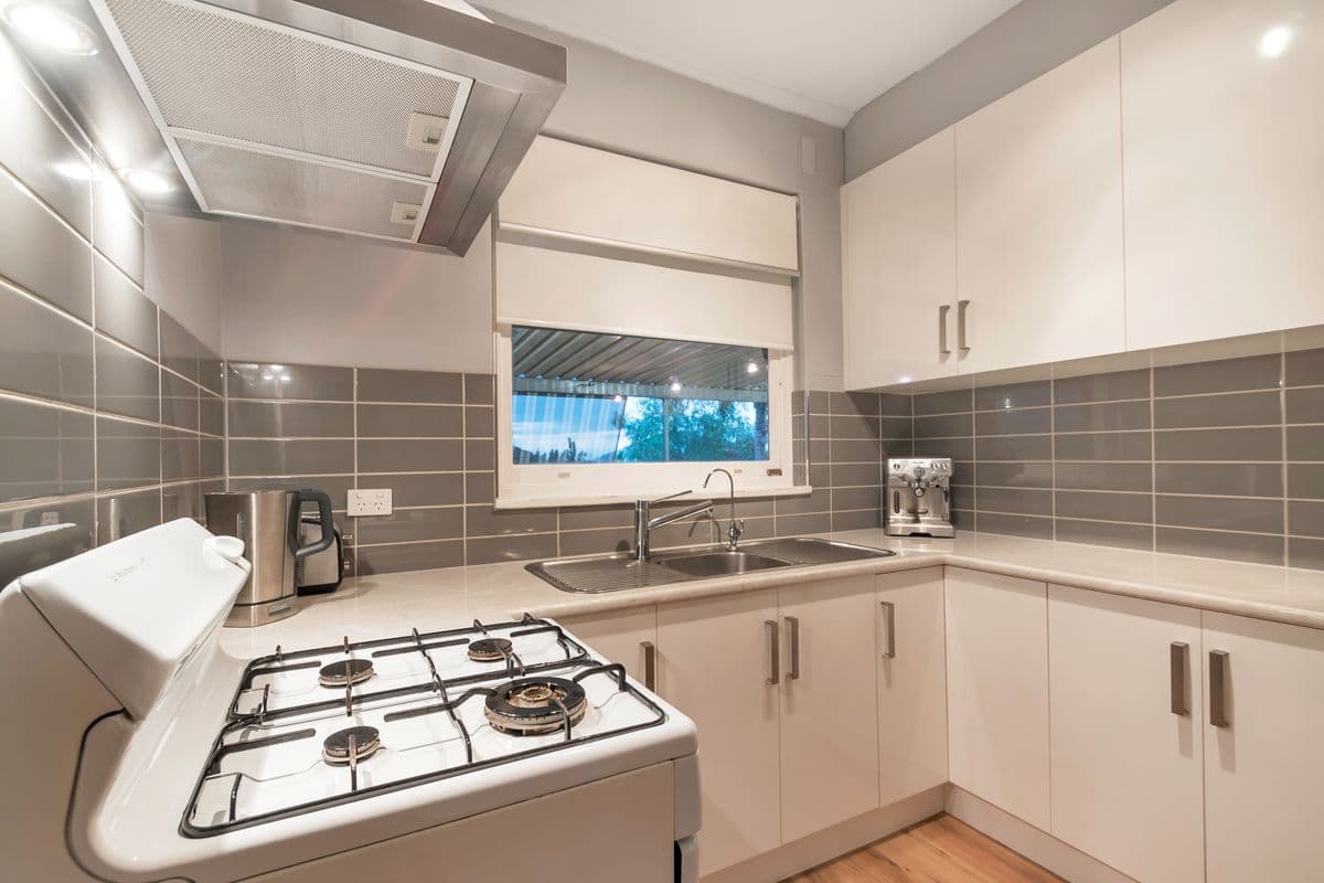 23 Amber Avenue, Clearview SA 5085, Clearview - Thumbnail 7