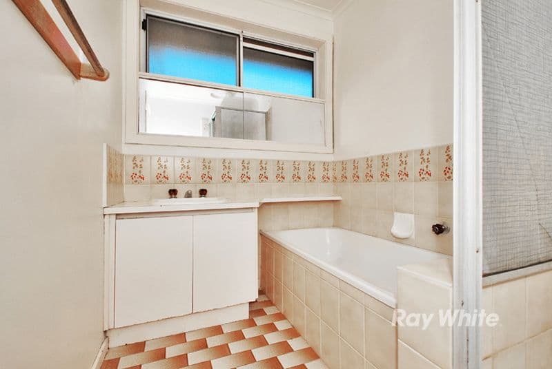 13 Sheraton Crescent, FERNTREE GULLY VIC 3156, Ferntree Gully - Thumbnail 8