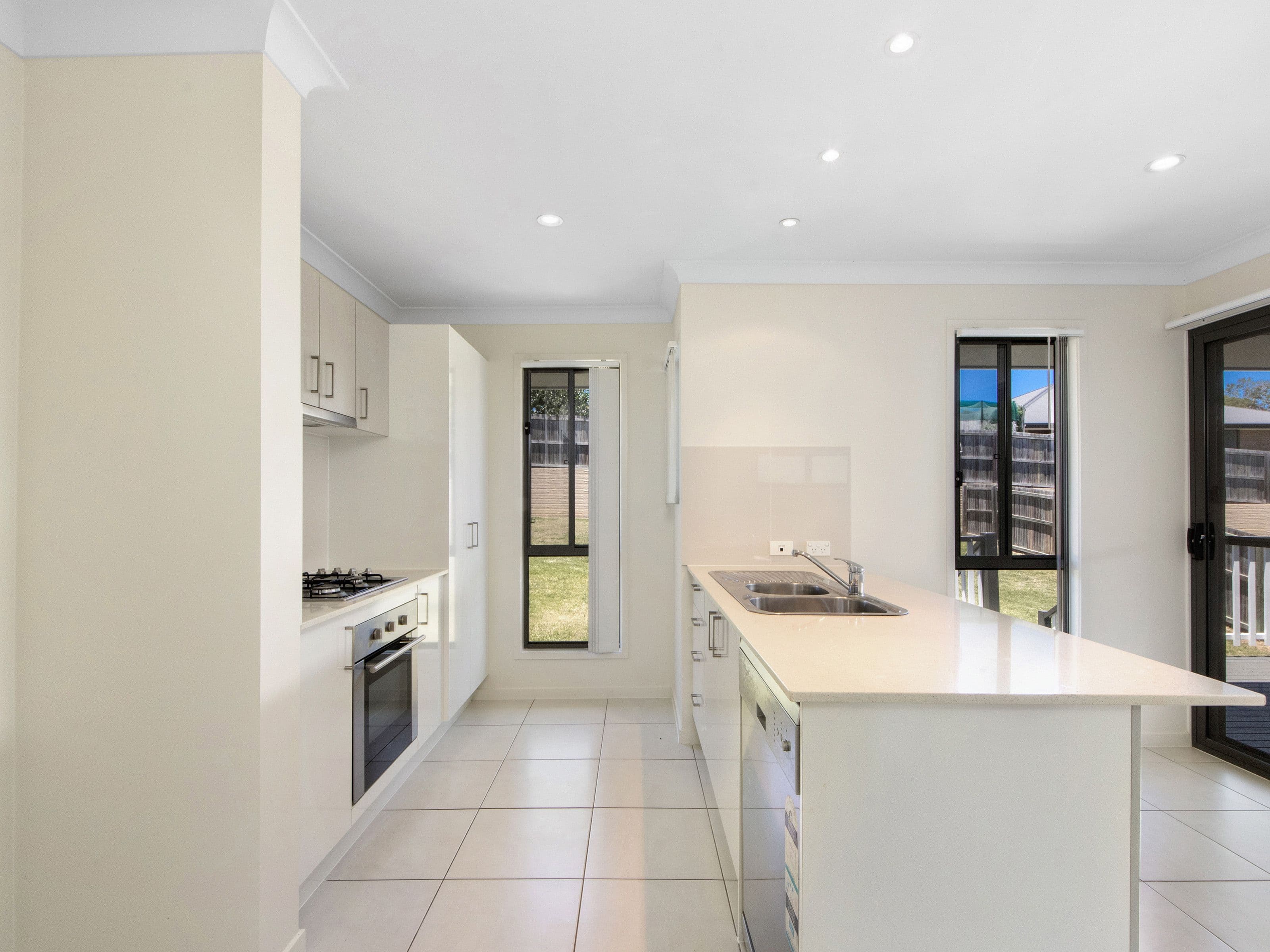 13 Rutherford Circuit, Gilston QLD 4211, Gilston - Thumbnail 4