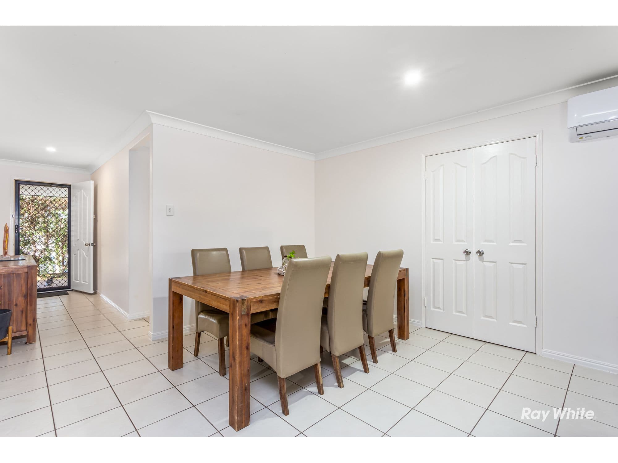 1 Driftwood Drive, Rosslyn QLD 4703, Rosslyn - Thumbnail 4