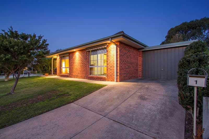1 Cranswick Court, MORNINGTON VIC 3931, Mornington - Image 1