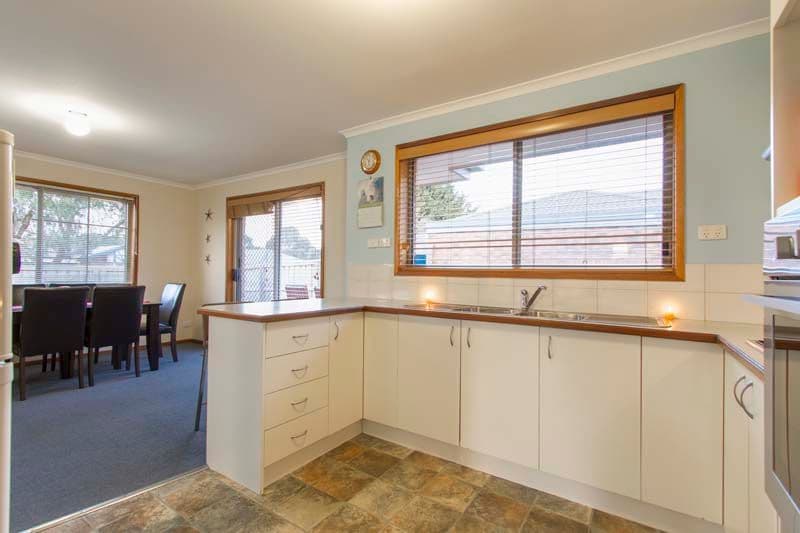 1 Cranswick Court, MORNINGTON VIC 3931, Mornington - Thumbnail 3