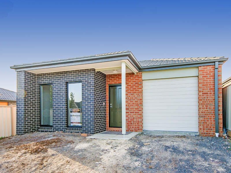 3 Tallgrass Avenue, TRUGANINA VIC 3029, Truganina - Thumbnail 2