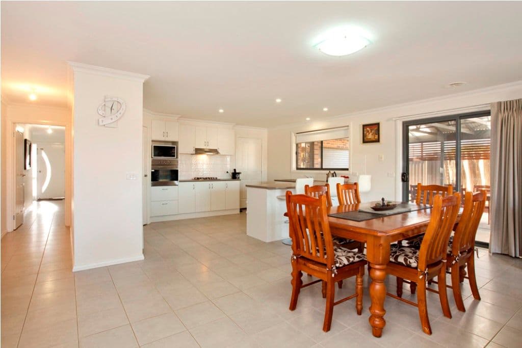 8 Ilvia Way, SEBASTOPOL VIC 3356, Sebastopol - Thumbnail 4