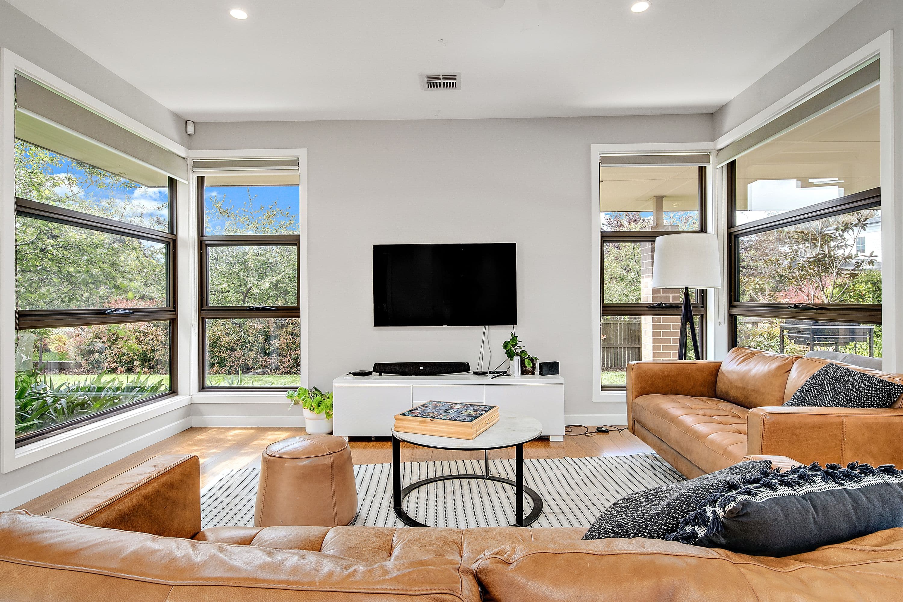 11 McLachlan Crescent, Weetangera ACT 2614, Weetangera - Thumbnail 4