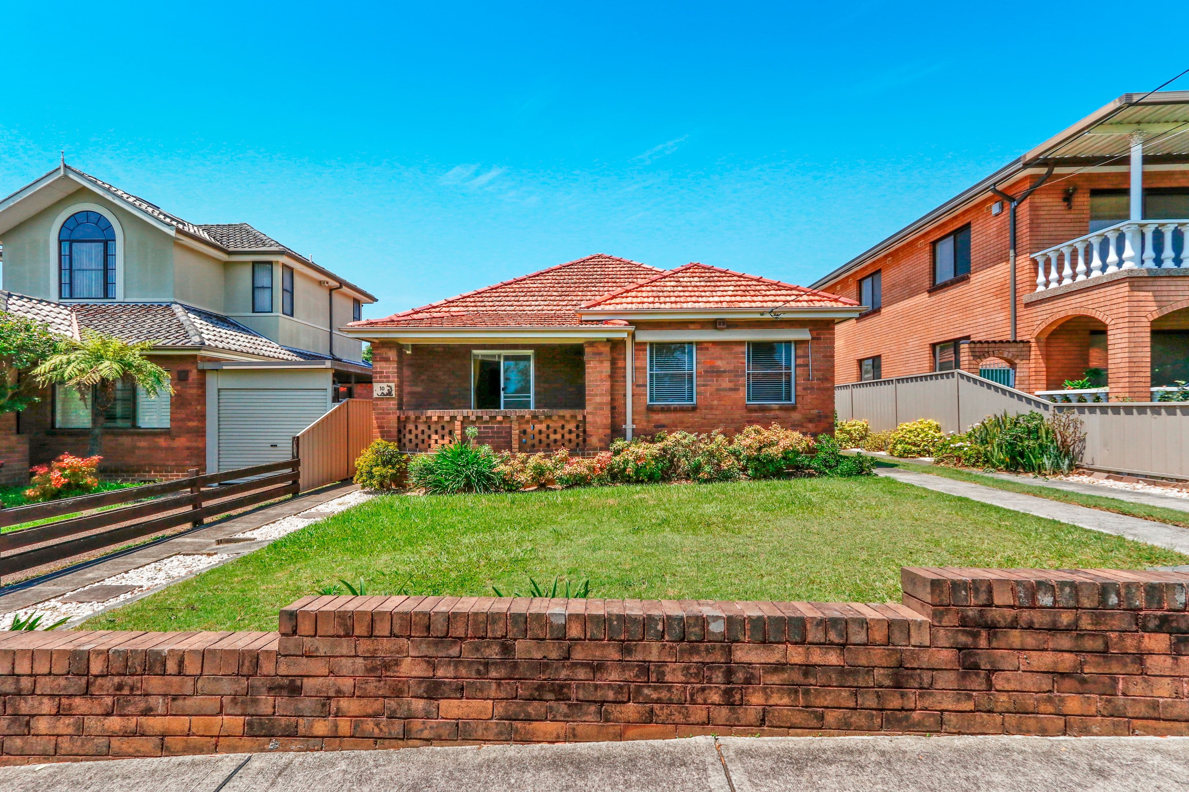 10 Panorama Road, Kingsgrove - Image 1