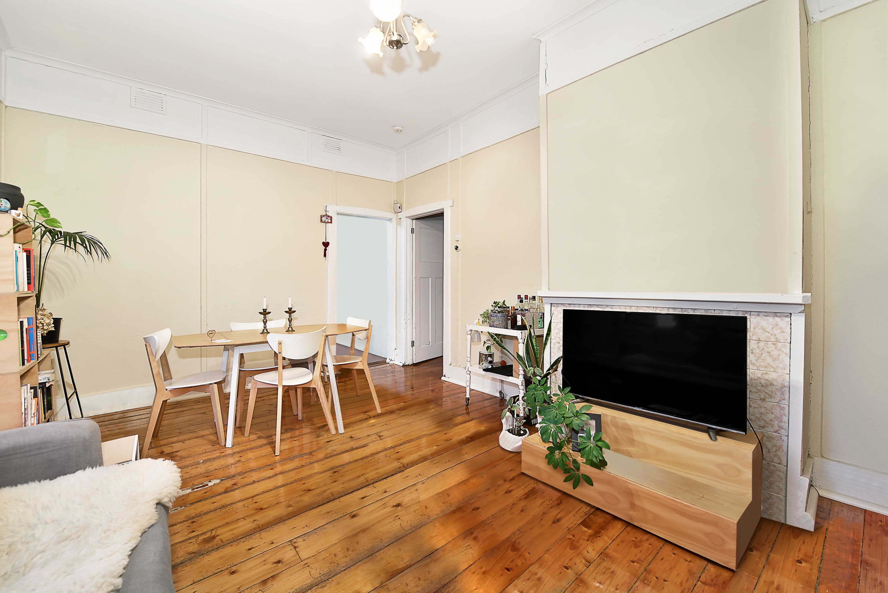 10 Queen Street, Coburg VIC 3058, Coburg - Thumbnail 3
