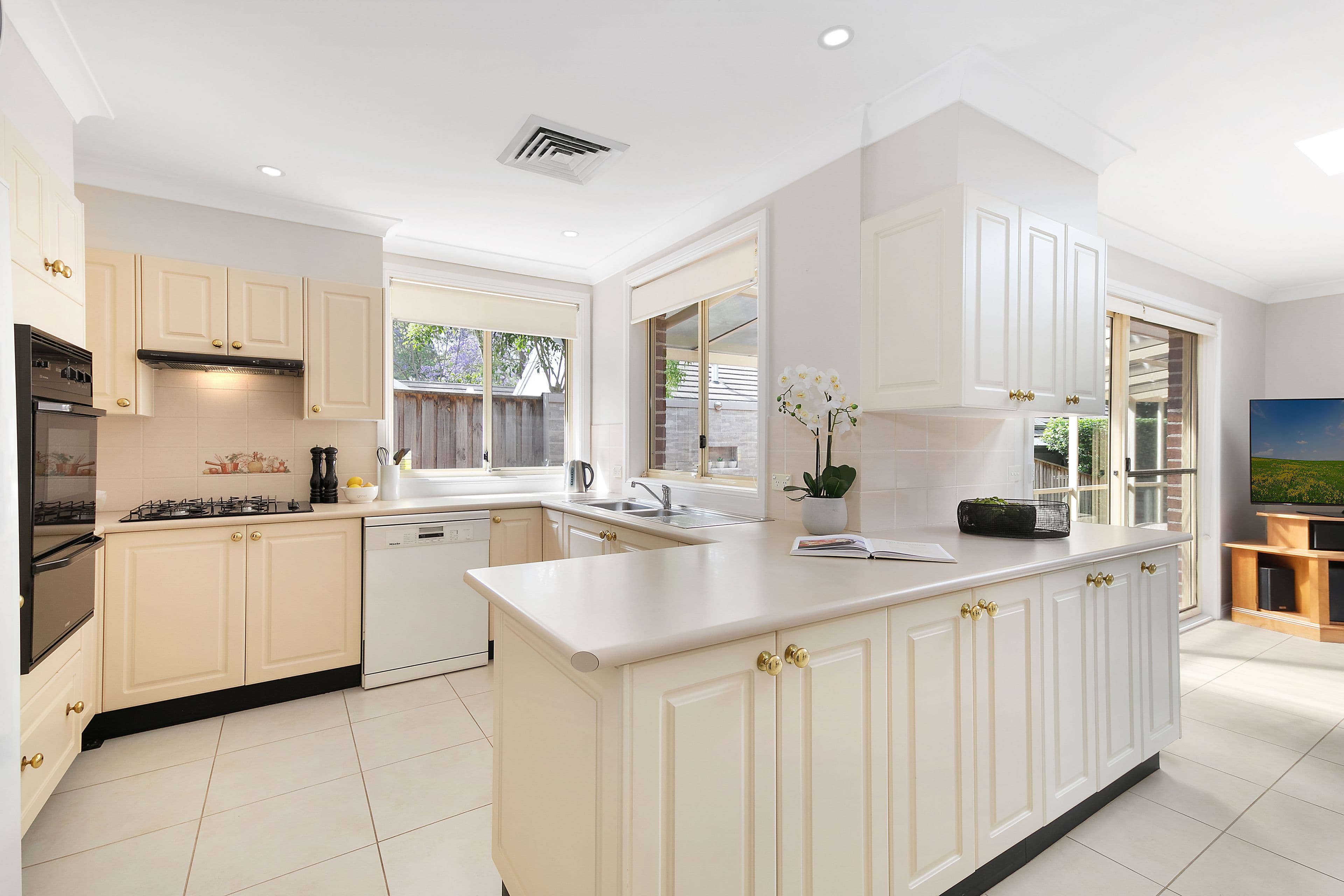 1/2C Russell Avenue, Wahroonga NSW 2076, Wahroonga - Thumbnail 3