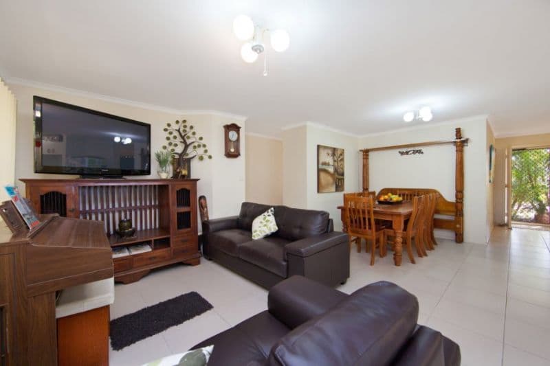 1 Greenwood Place, LITTLE MOUNTAIN QLD 4551, Little Mountain - Thumbnail 2