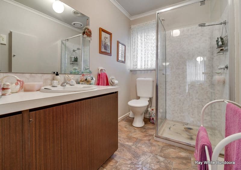 1 Shiraz Court, BUNDOORA VIC 3083, Bundoora - Thumbnail 8