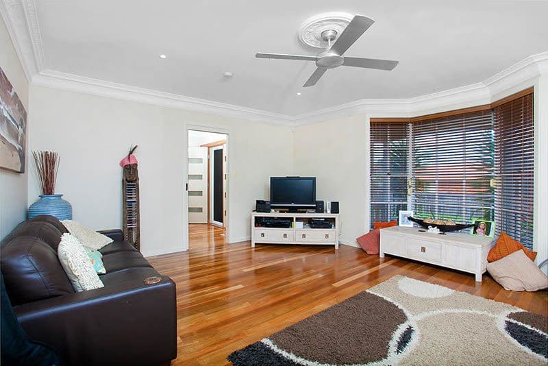 31 Woodford Avenue, WARILLA NSW 2528, Warilla - Thumbnail 2
