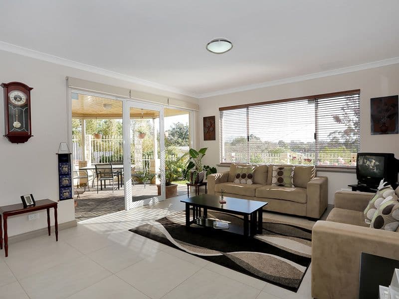 8 Palmer Place, EMBLETON WA 6062, Embleton - Thumbnail 5
