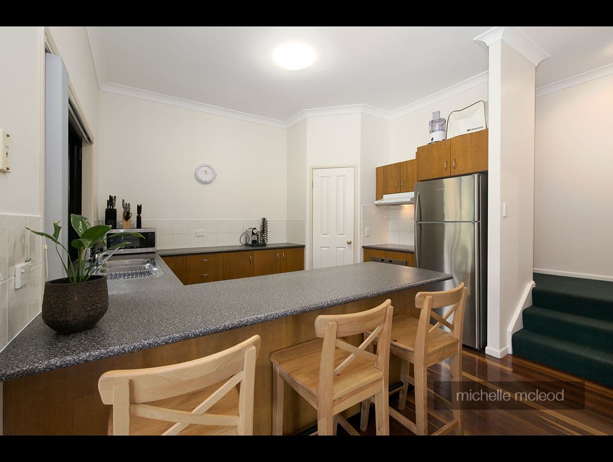 25 Carissa Place, Chapel Hill QLD 4069, Chapel Hill - Thumbnail 7