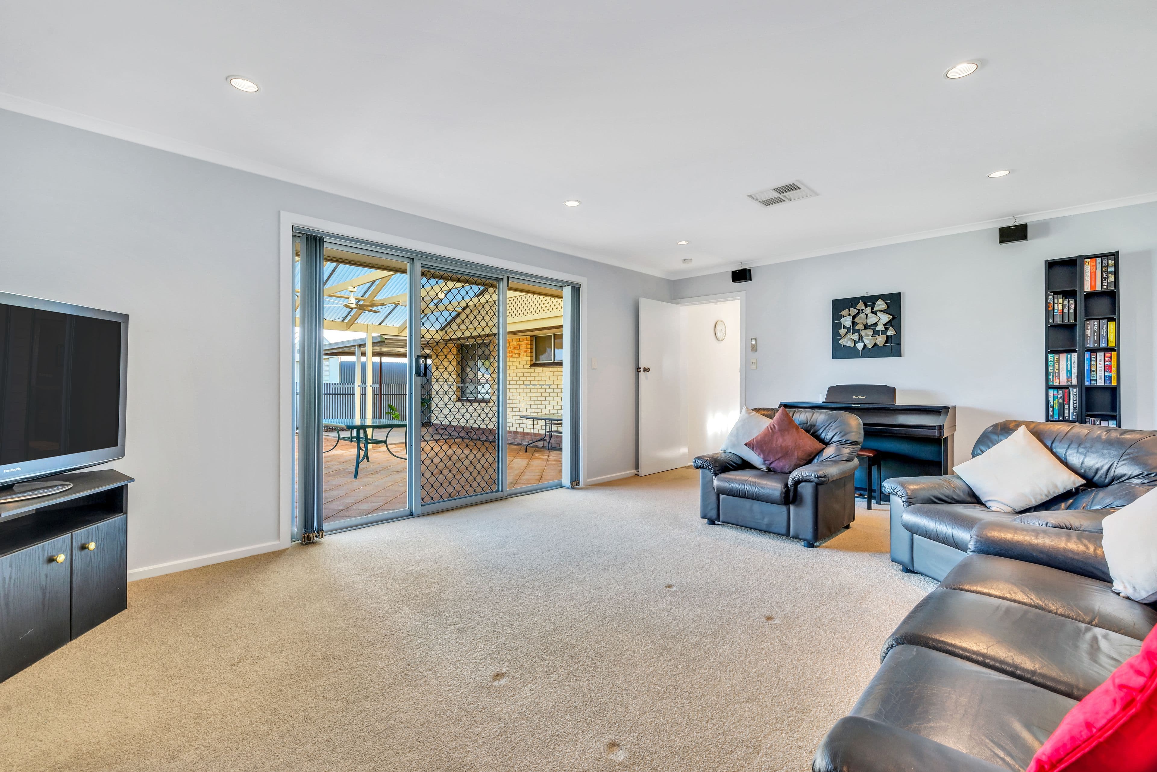 33 Saturn Crescent, Modbury North SA 5092, Modbury North - Thumbnail 6