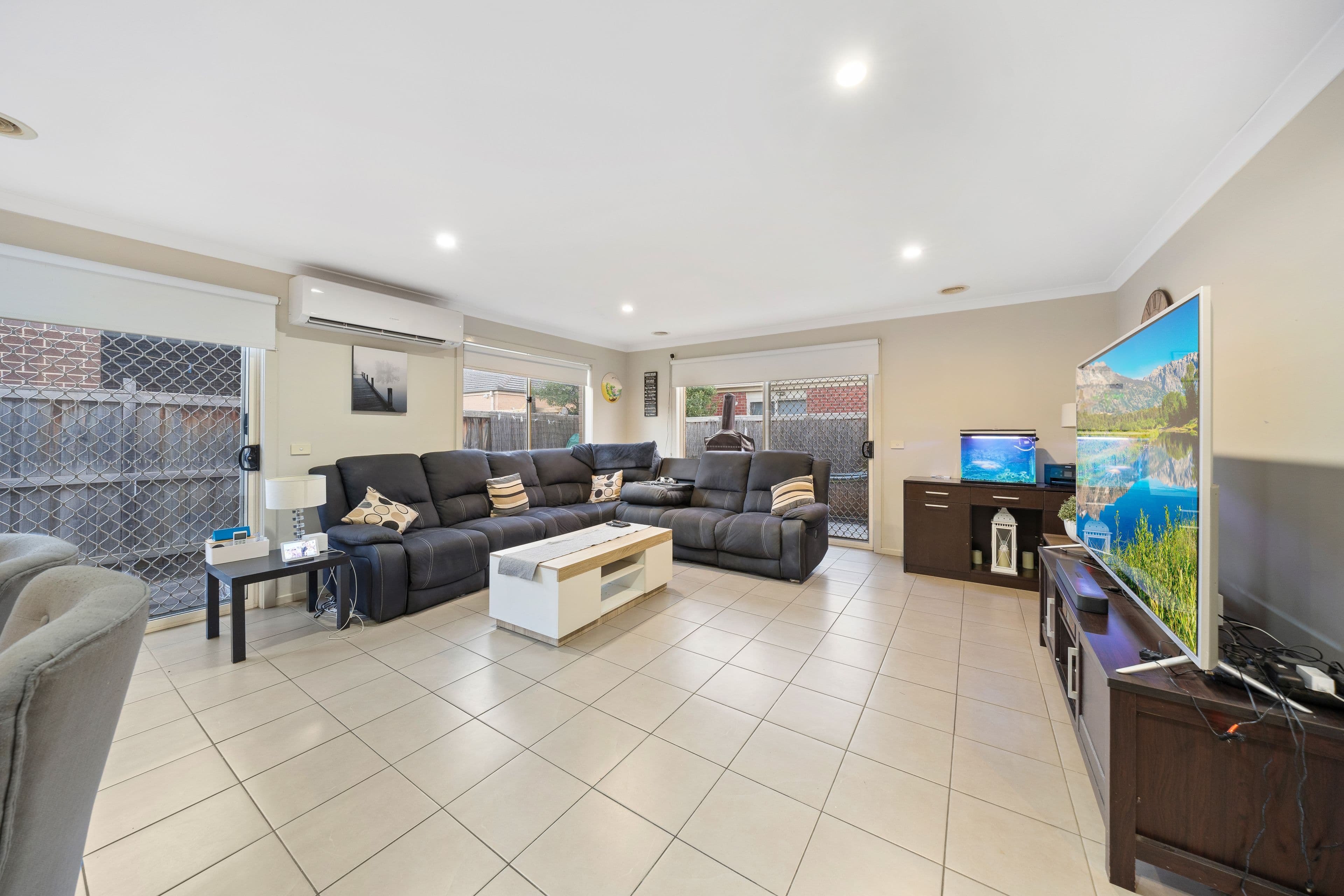 5 Turnbridge Road, Officer VIC 3809, Officer - Thumbnail 2