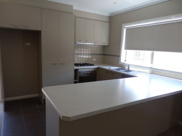 142 Bowen Street, ECHUCA VIC 3564, Echuca - Thumbnail 2