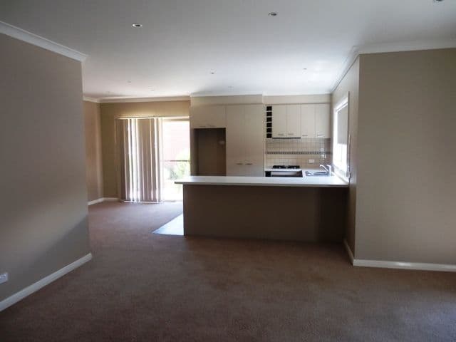 142 Bowen Street, ECHUCA VIC 3564, Echuca - Thumbnail 3