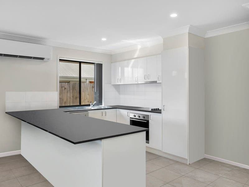 18 Scott Young Drive, Coomera QLD 4209, Coomera - Thumbnail 2