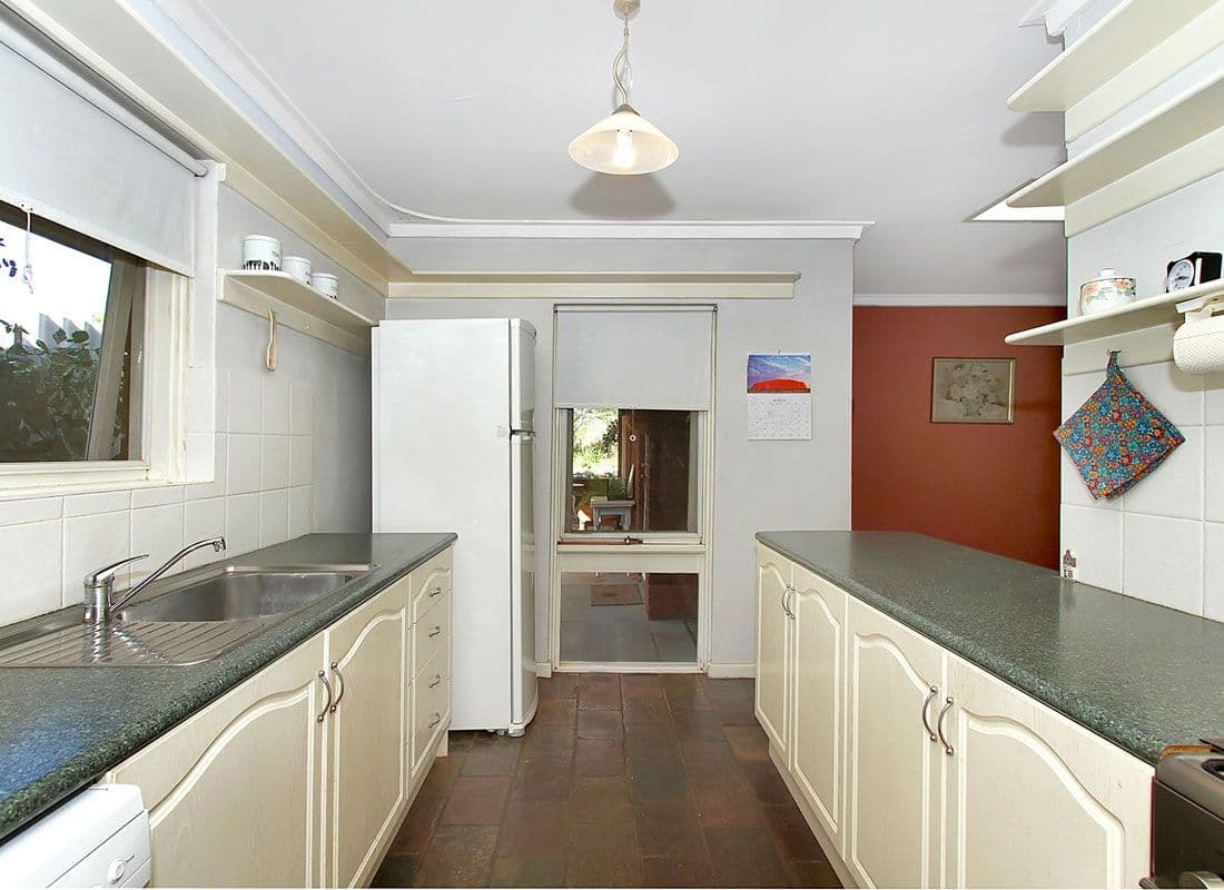 7 Gabo Road, GREENMOUNT WA 6056, Greenmount - Thumbnail 3