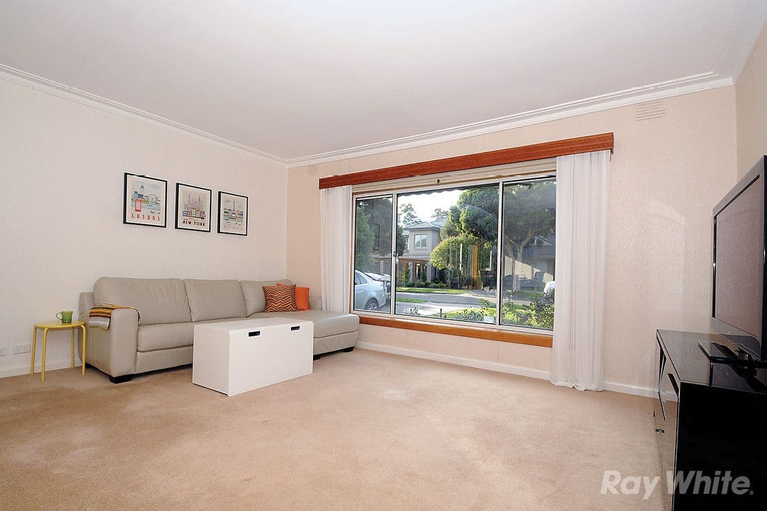 10 Lewis Street, MOUNT WAVERLEY VIC 3149, Mount Waverley - Thumbnail 3