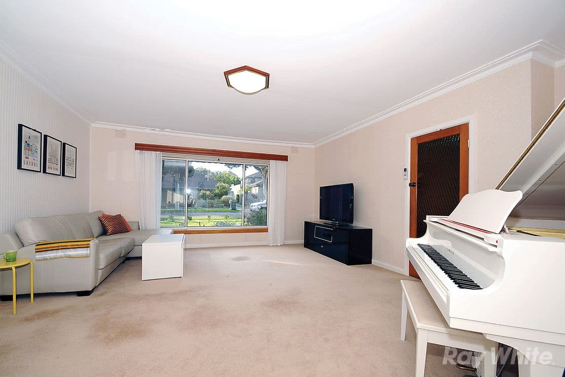 10 Lewis Street, MOUNT WAVERLEY VIC 3149, Mount Waverley - Thumbnail 4