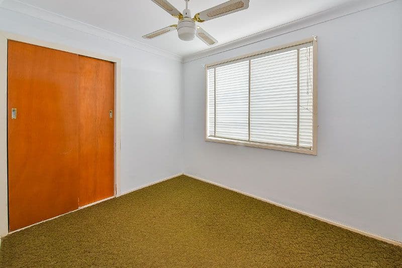 5 Wattle Avenue, Macquarie Fields NSW 2564, Macquarie Fields - Thumbnail 4