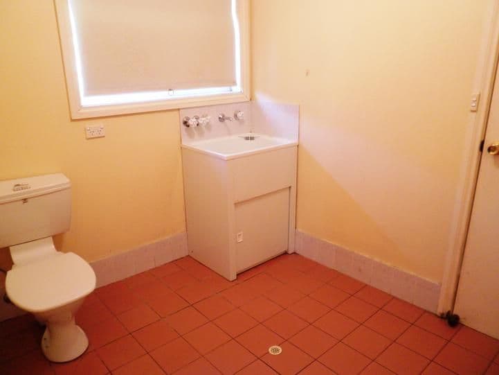 124a Nasmyth Street, YOUNG NSW 2594, Young - Thumbnail 6