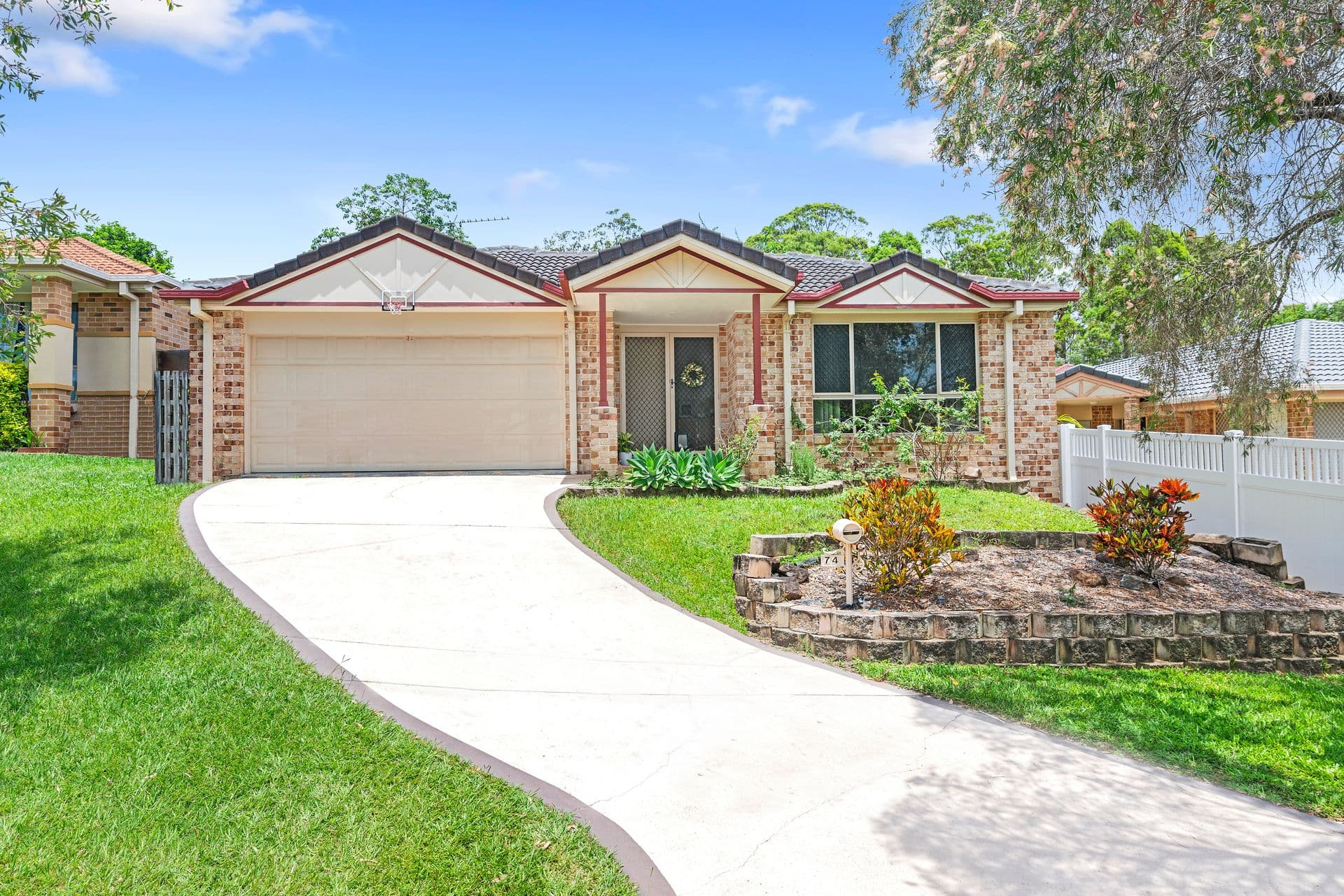 74 Silver Glade Drive, Elanora QLD 4221, Elanora - Thumbnail 2