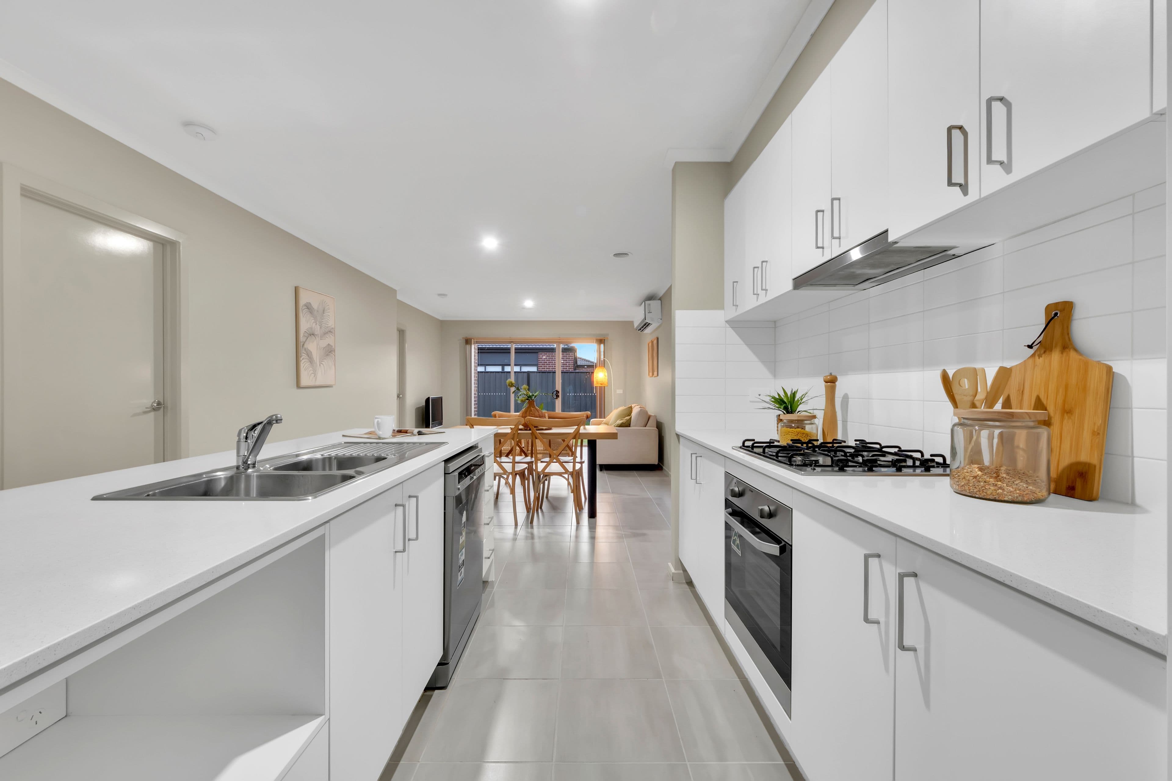 109 Moor Park Drive, Craigieburn VIC 3064, Craigieburn - Thumbnail 2