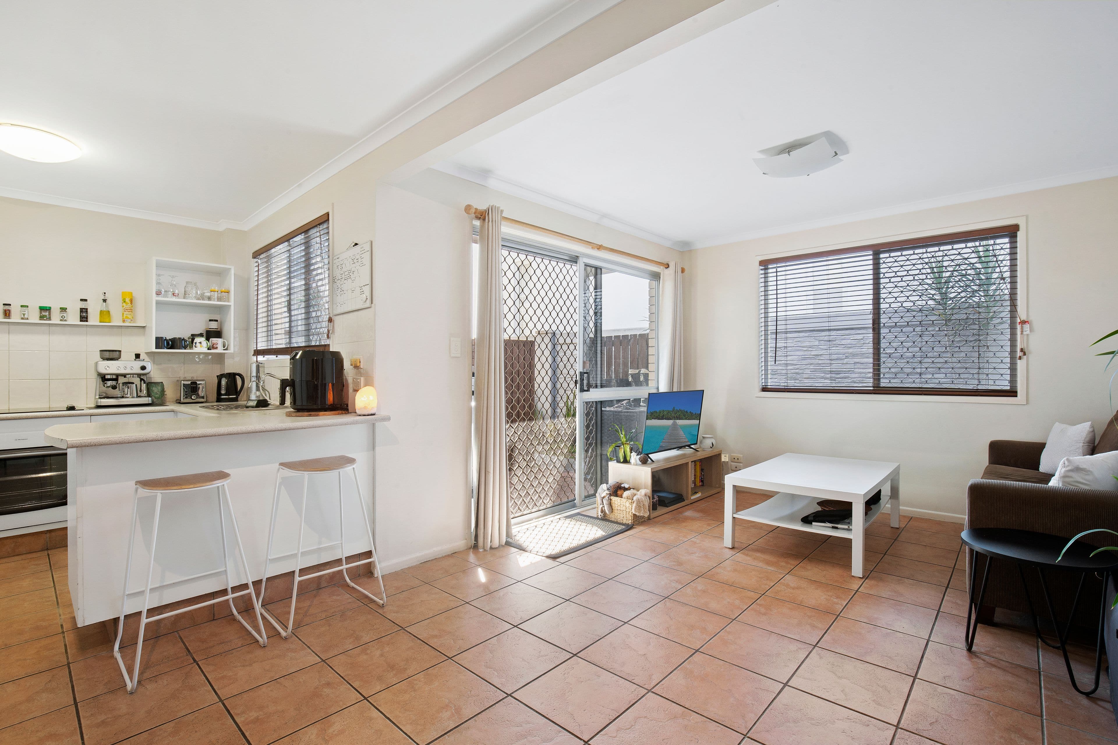 23 Cronulla Avenue, Mermaid Beach QLD 4218, Mermaid Beach - Thumbnail 4