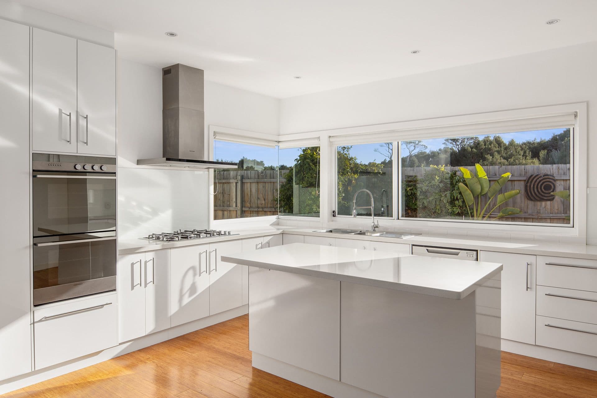 47 Settlement Road, Cowes VIC 3922, Cowes - Thumbnail 2