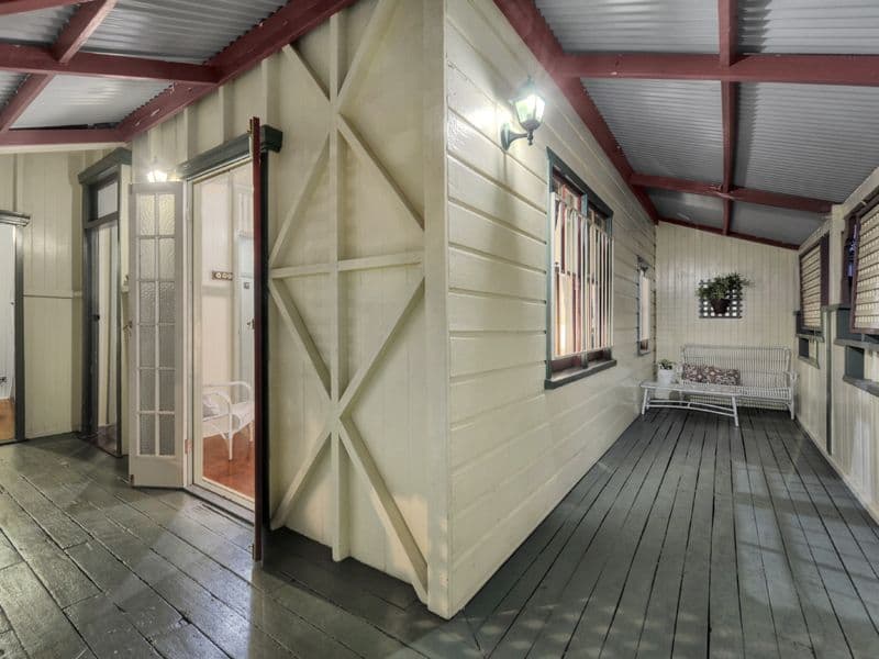 12 Cairns Street, East Brisbane QLD 4169, East Brisbane - Thumbnail 2