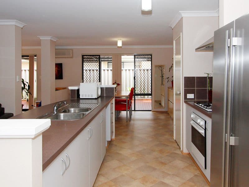 33 Hillwater Prom, BEECHBORO WA 6063, Beechboro - Thumbnail 4