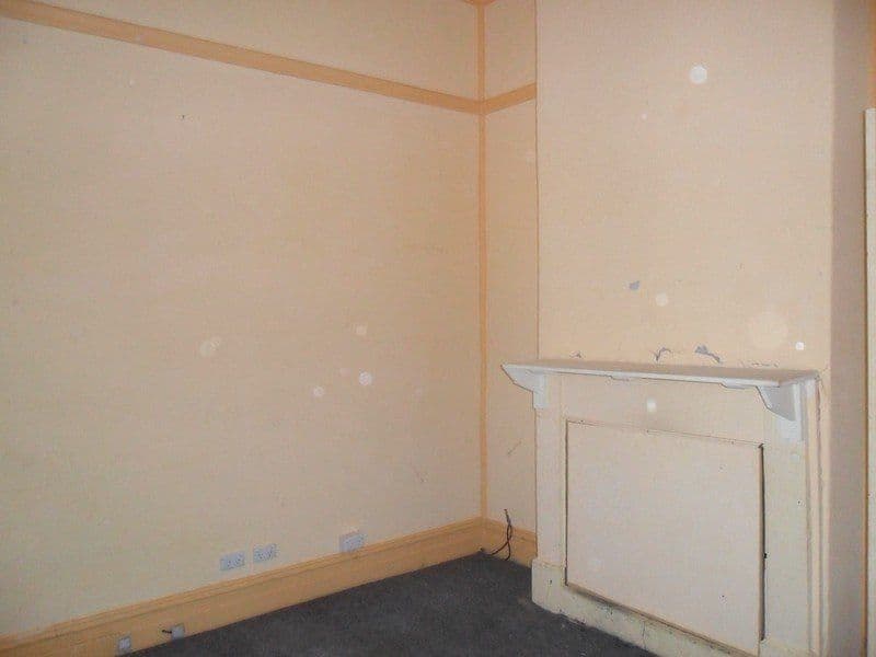60 Patton Street, BROKEN HILL NSW 2880, Broken Hill - Thumbnail 2