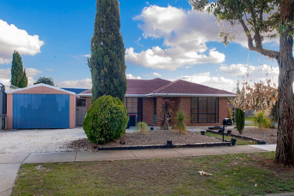 6 Roderick Drive, KURUNJANG VIC 3337, Kurunjang - Image 1