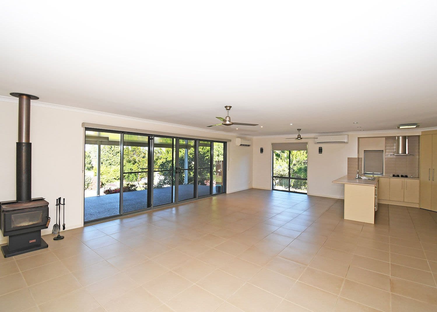 23 Golf Crescent, Craignish QLD 4655, Craignish - Thumbnail 2