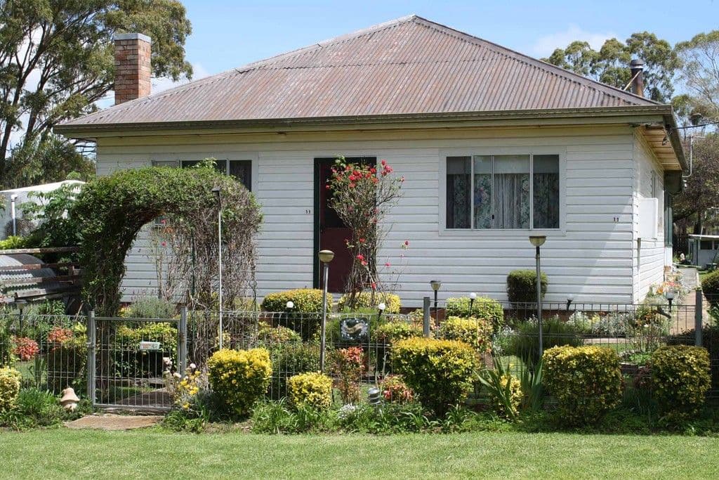 11 Conyard Road, GLEN INNES NSW 2370, Glen Innes - Image 1