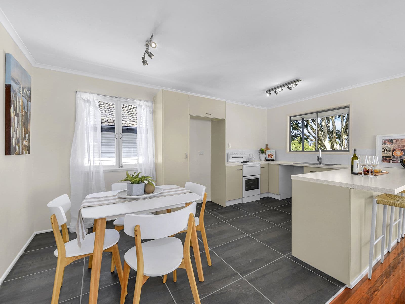 12 Karragata Court, Tallebudgera QLD 4228, Tallebudgera - Thumbnail 7