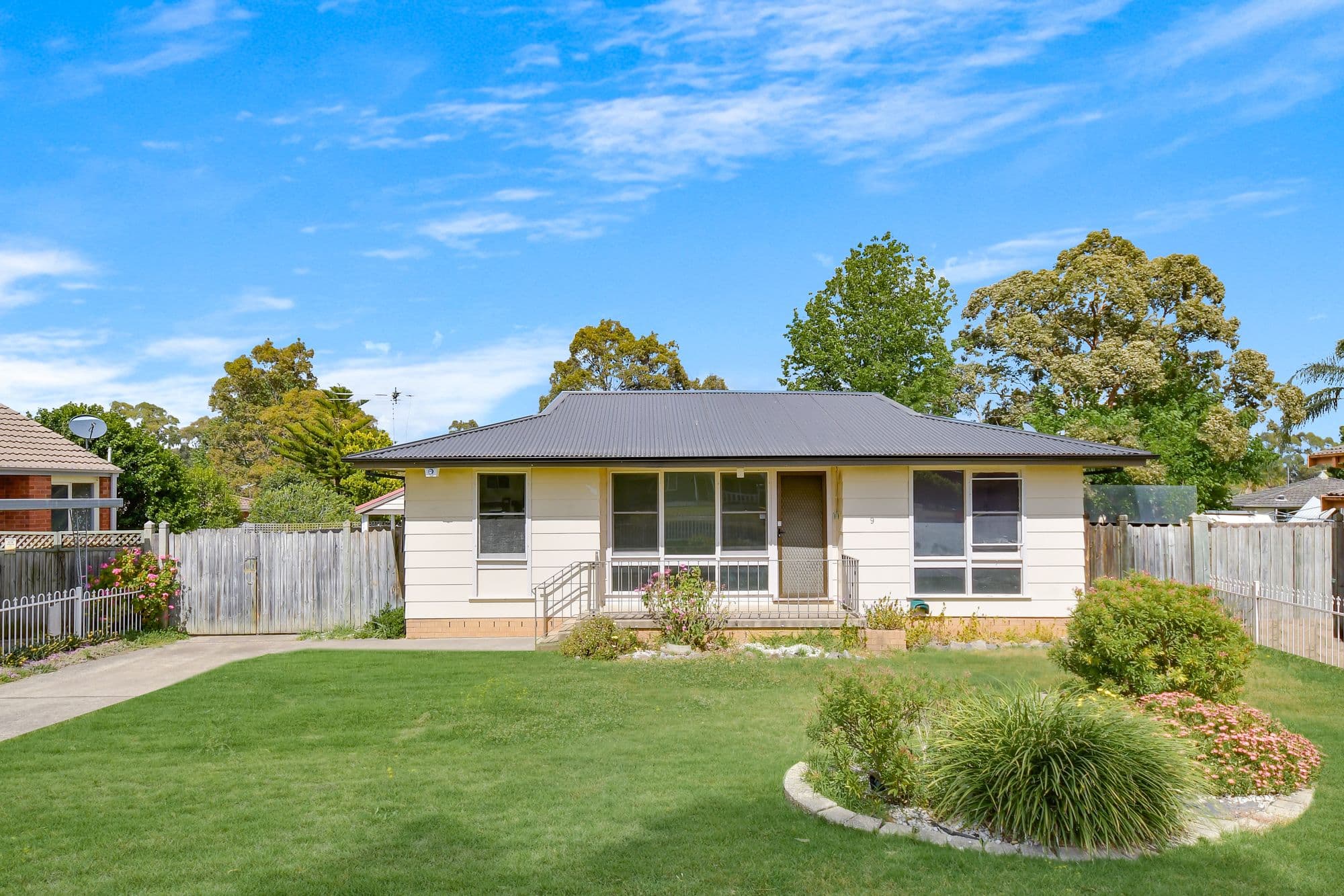 9 Haddon Rig Place, Airds - Image 1