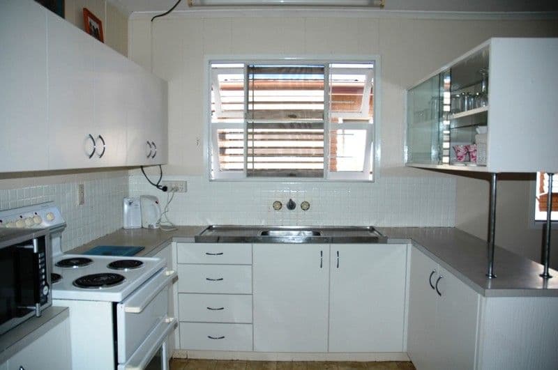4  Woodcock Street, SCARBOROUGH QLD 4020, Scarborough - Thumbnail 3