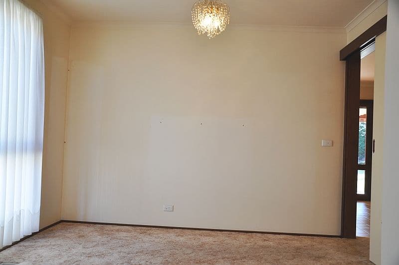 16 Azalea Avenue, MILL PARK VIC 3082, Mill Park - Thumbnail 3