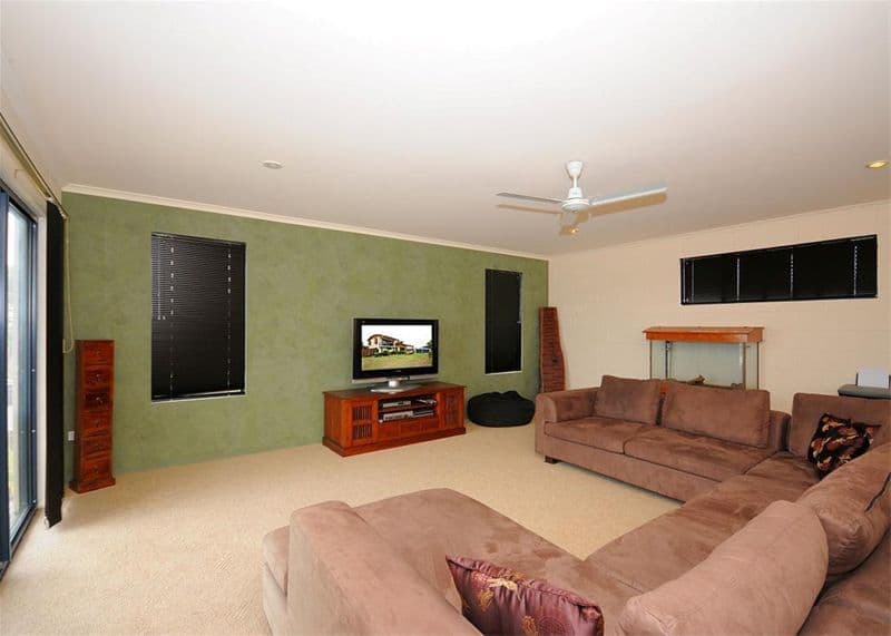 59 Queens Road, SCARNESS QLD 4655, Scarness - Thumbnail 7