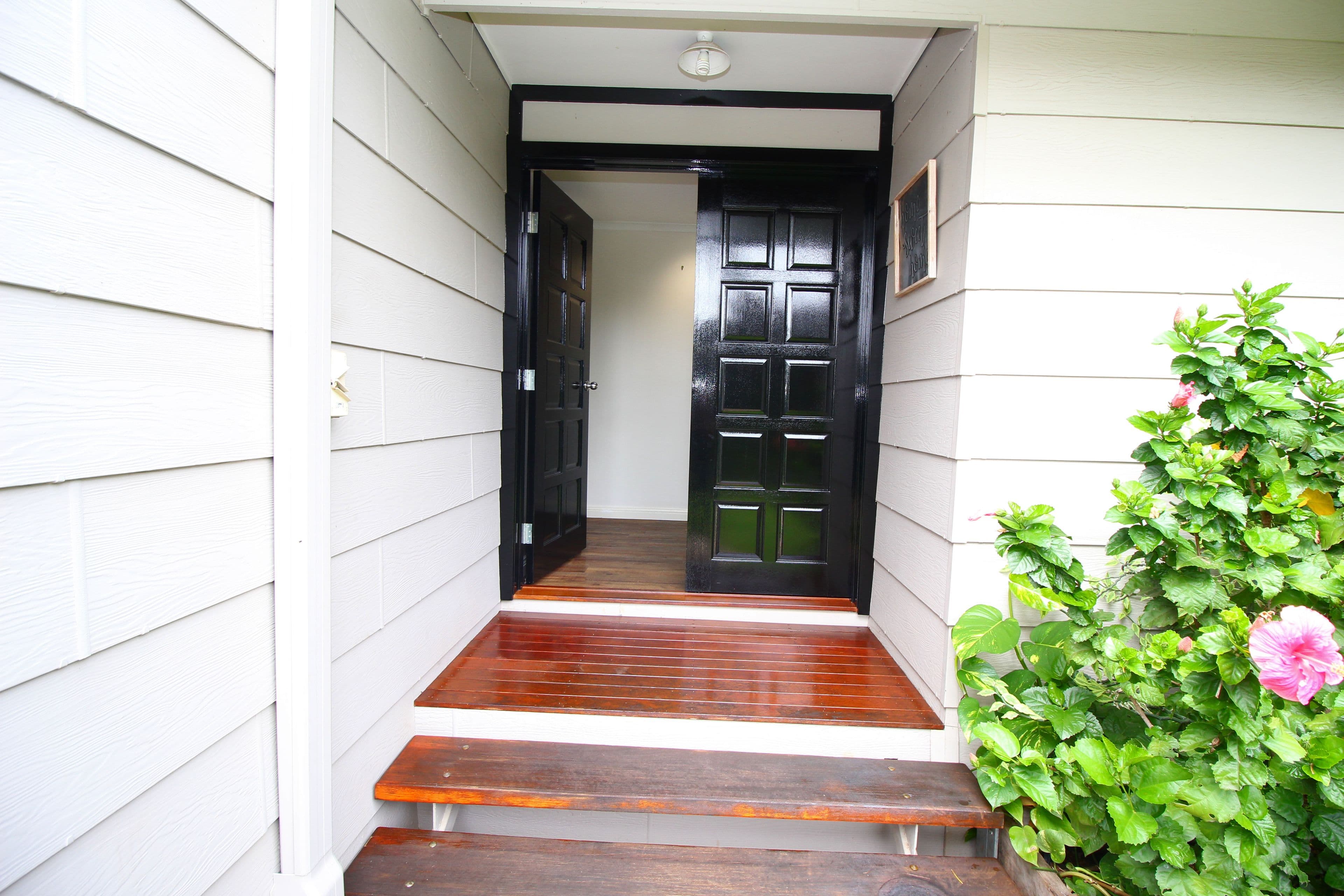 24 Harris Street, Emerald QLD 4720, Emerald - Thumbnail 3