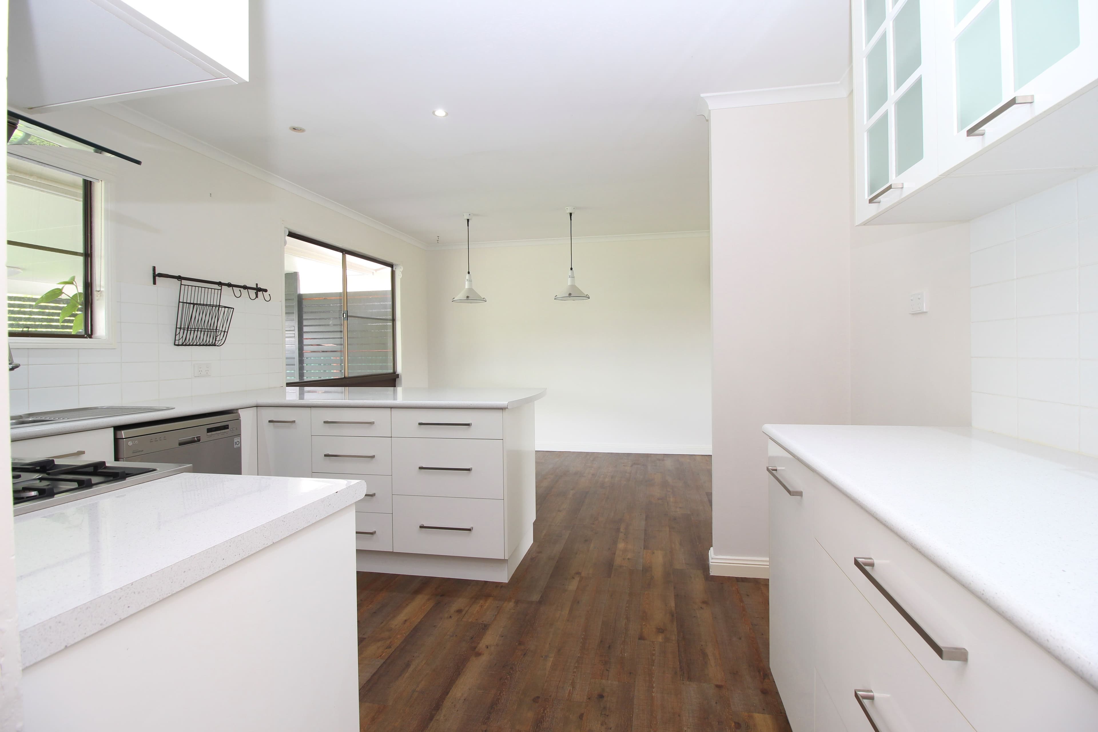 24 Harris Street, Emerald QLD 4720, Emerald - Thumbnail 5