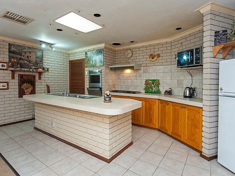 41 McNamara Drive, THORNLIE WA 6108, Thornlie - Thumbnail 2
