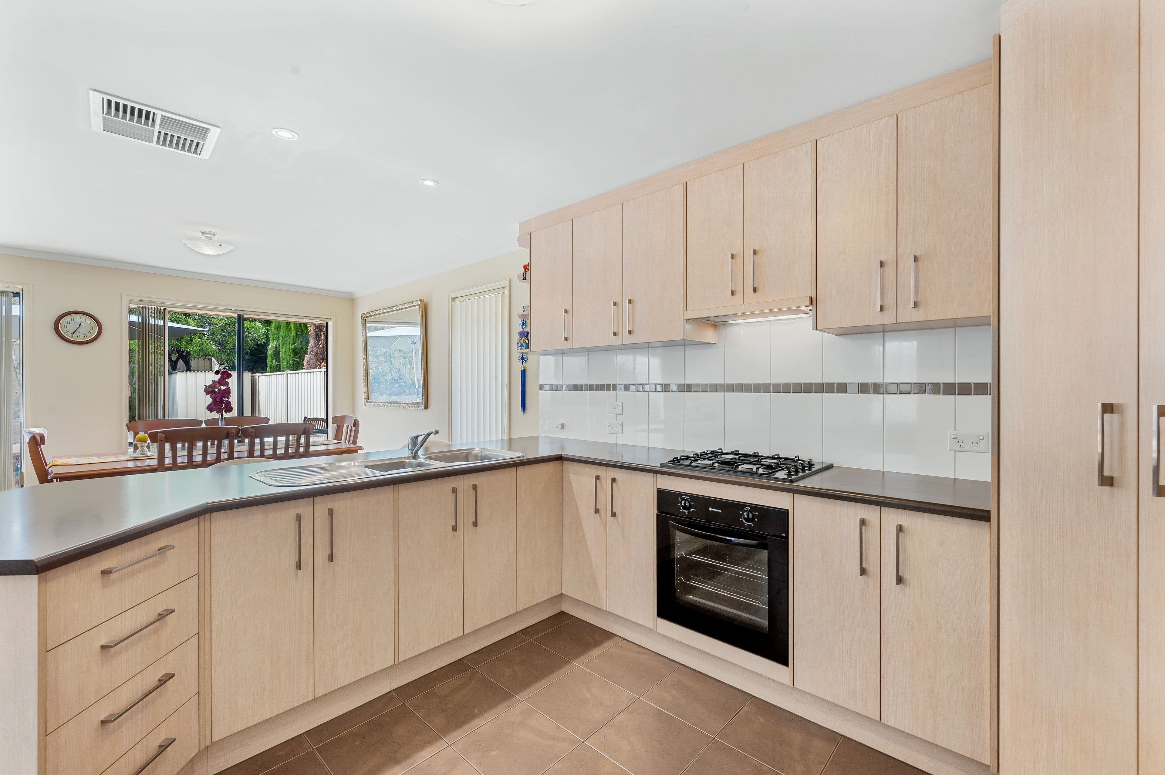 16 Woodfield Street, Enfield SA 5085, Enfield - Thumbnail 4