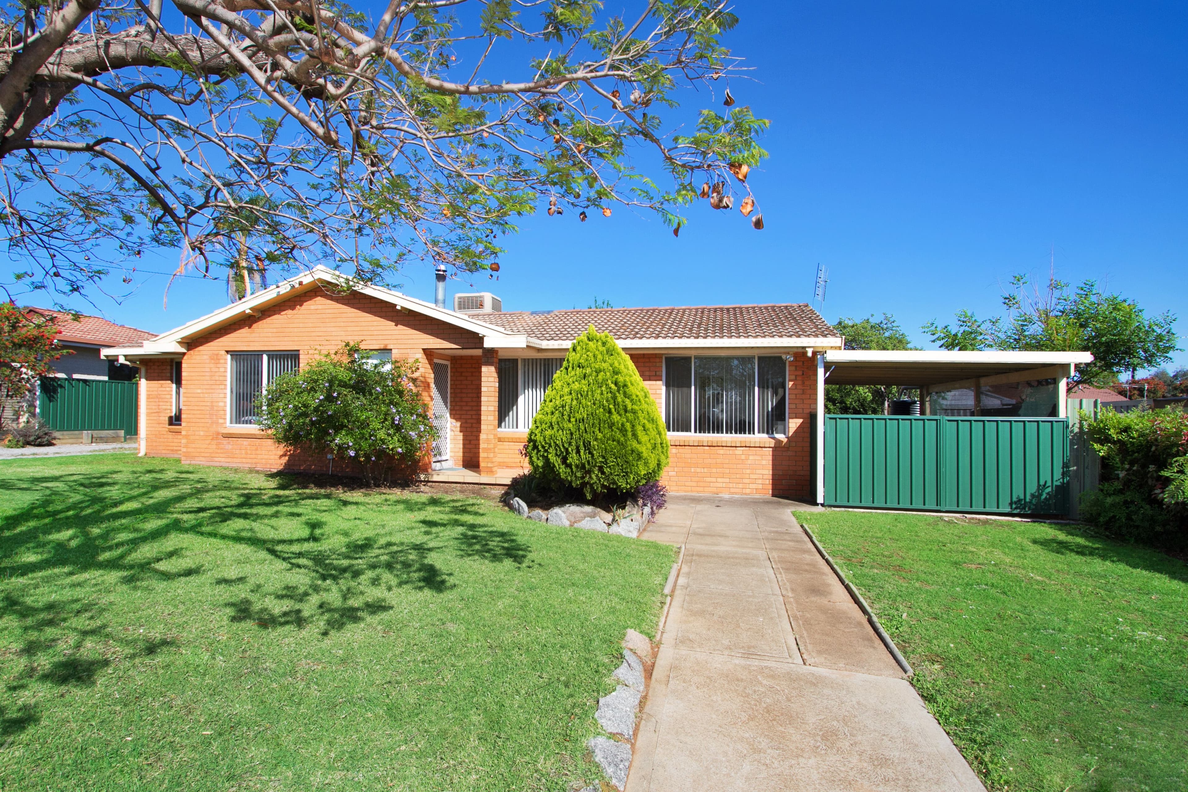 5 Mcdonald Crescent, Tamworth NSW 2340, Tamworth - Image 1