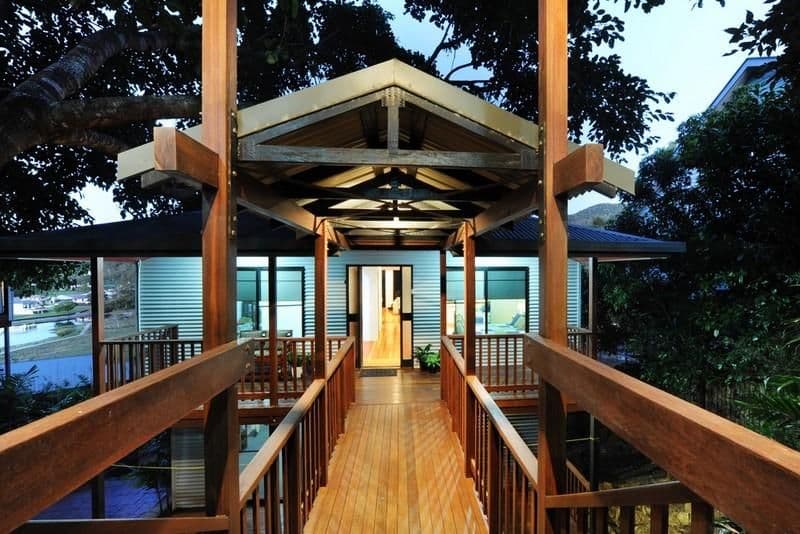 21 Daydream Court, CANNONVALE QLD 4802, Cannonvale - Thumbnail 2