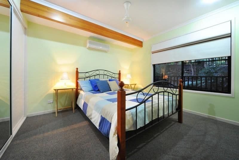 21 Daydream Court, CANNONVALE QLD 4802, Cannonvale - Thumbnail 6