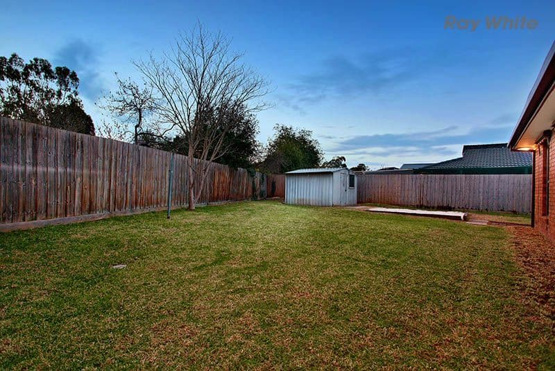 19 Medina Road, KEILOR DOWNS VIC 3038, Keilor Downs - Thumbnail 7